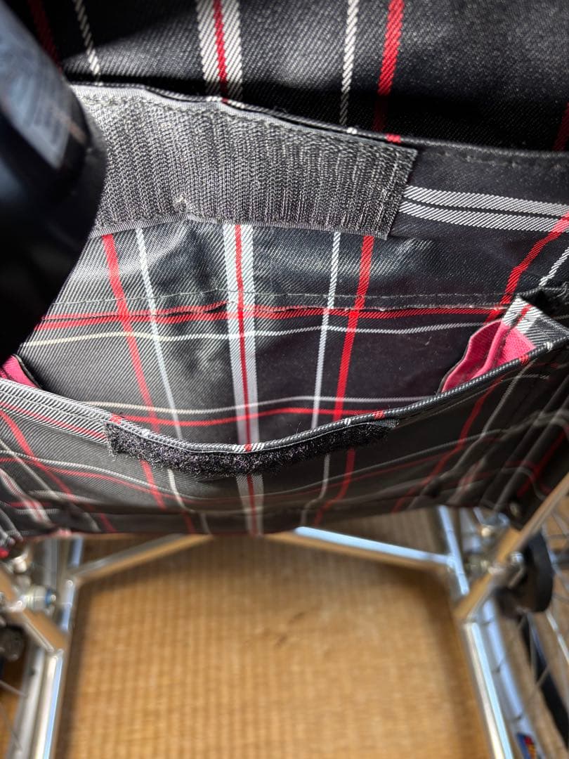 ⭐️折り畳み式車椅子　コンパクトサイズ　自走用車椅子