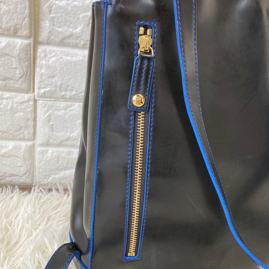 LANVIN✨レザー　リュック ゴールド金具　自立　ターンロック　ブランドロゴ