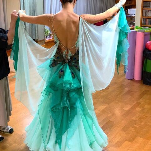 ナターシャカラベイ着用) 社交ダンス スポンサドレス - メルカリ