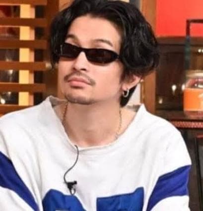 常田大希着用■新品■サンローラン サングラス■SL557 001 SHADE