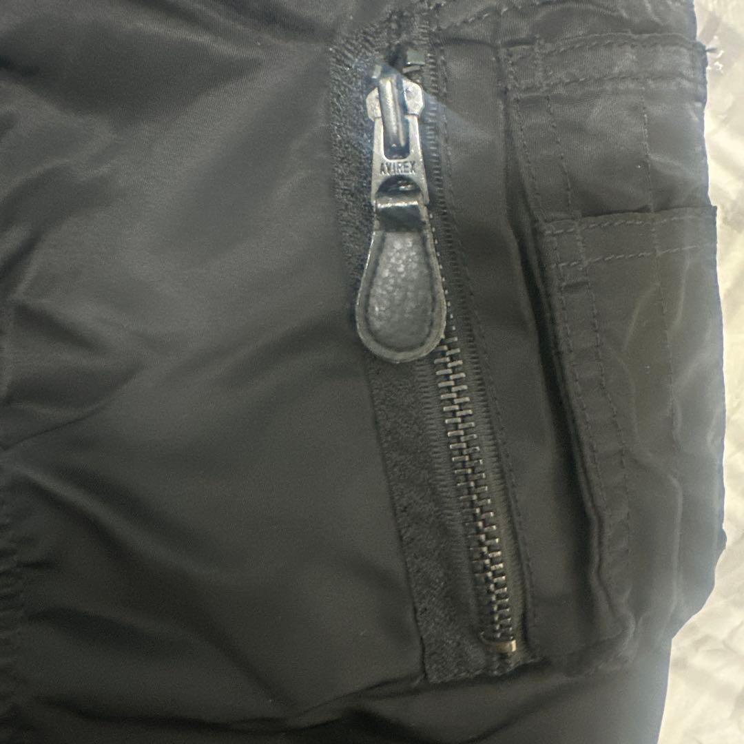 AVIREX ブラック MA-1ジャケット オレンジ裏地中綿入り