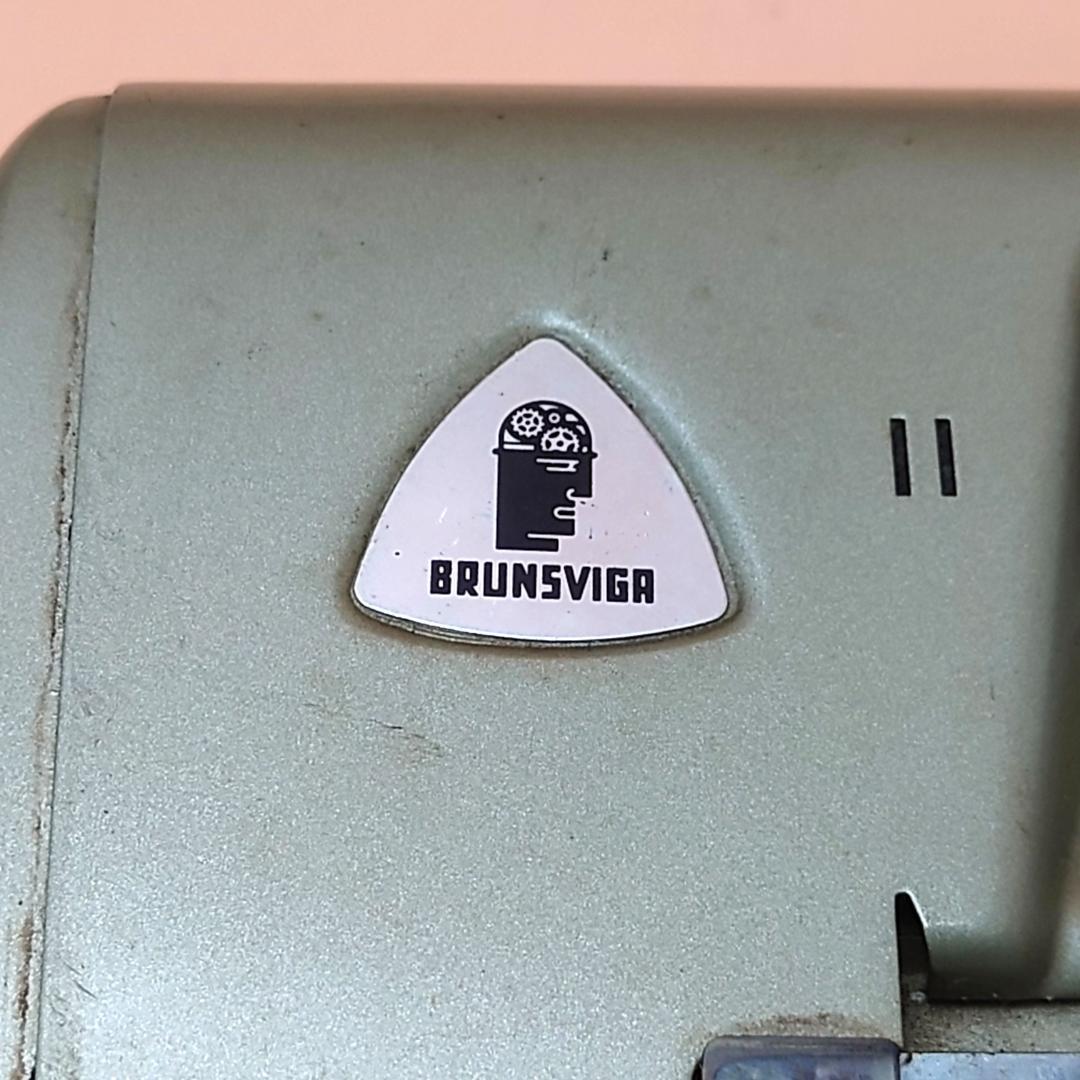 【動作未確認】 brunsviga 11E 電動計算機 レトロ ジャンク扱いで