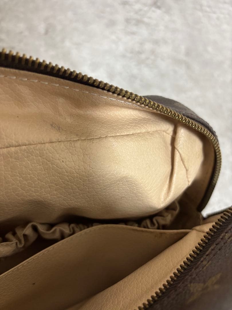 ルイヴィトン モノグラム トゥルーストワレット28 ポーチ 正規品　863NO