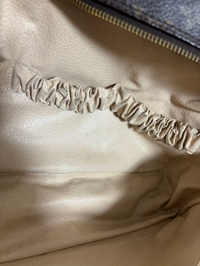 ルイヴィトン モノグラム トゥルーストワレット28 ポーチ 正規品　863NO