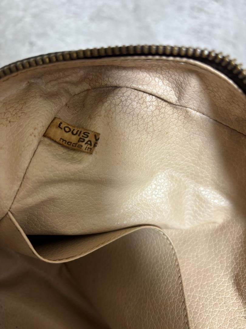 ルイヴィトン モノグラム トゥルーストワレット28 ポーチ 正規品　863NO