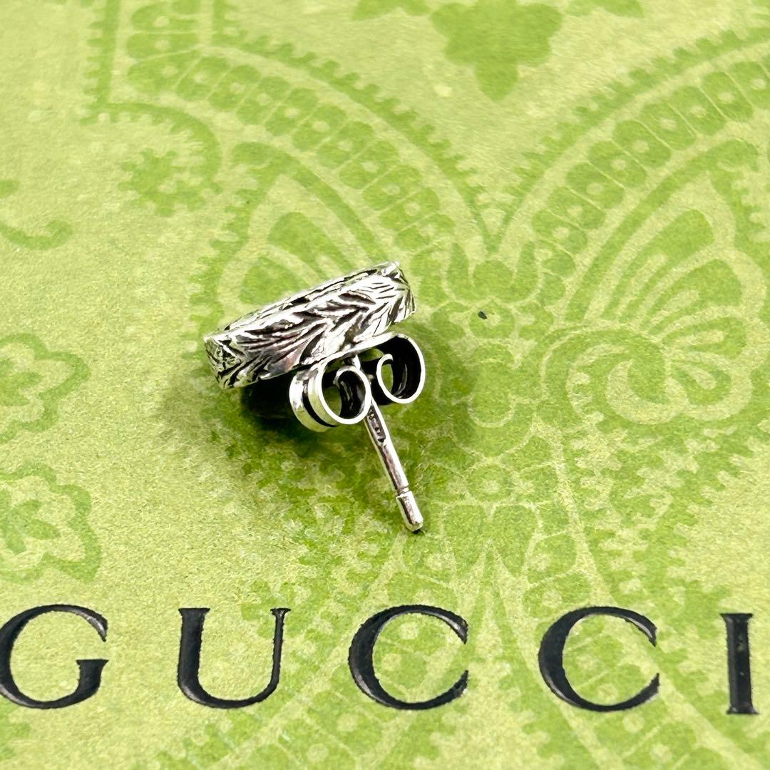 美品✨　グッチ　GUCCI ピアス　アラベスク　インターロッキング　G　燻　片耳