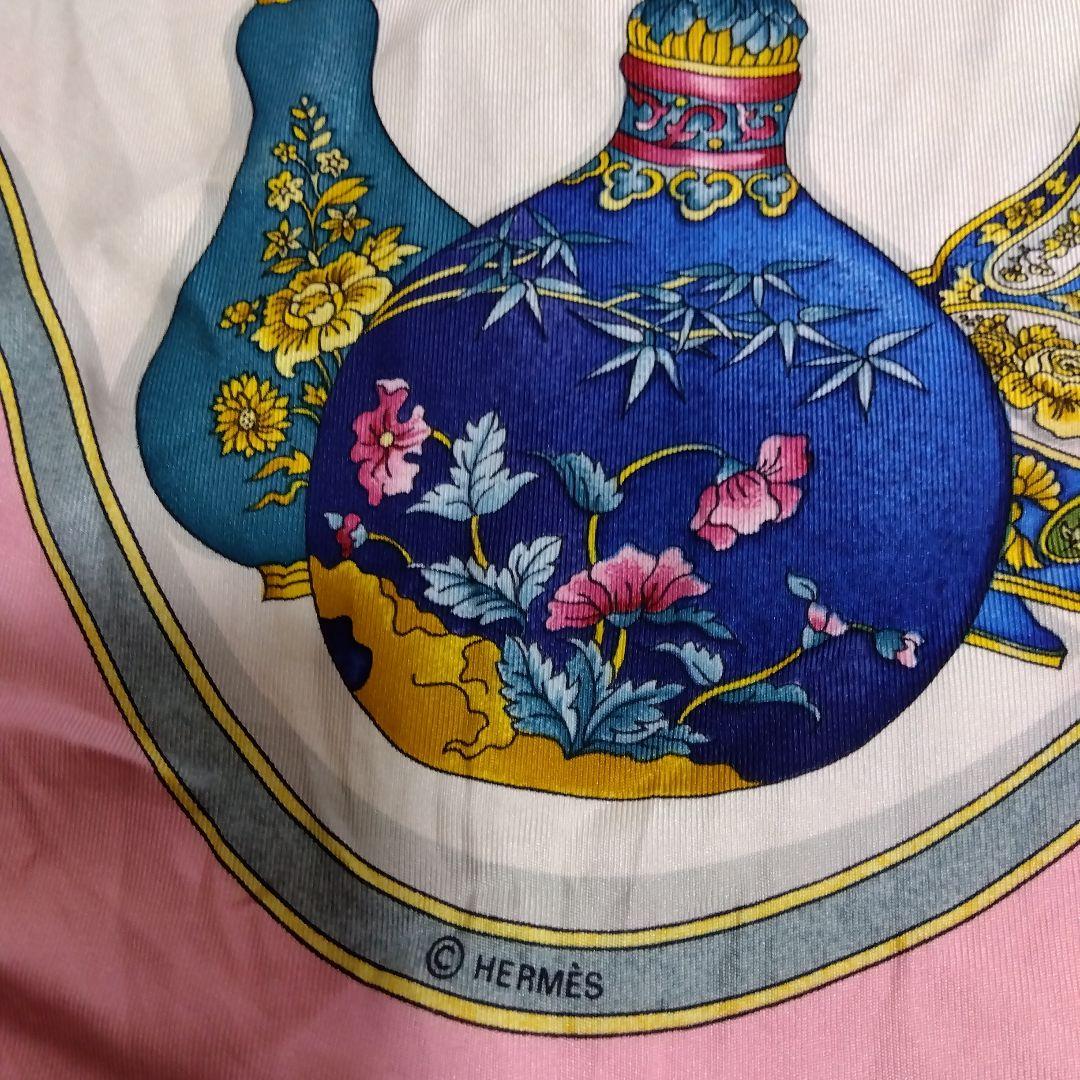 HERMES 香水ボトルデザイン スカーフ - yellows.co.jp 日本