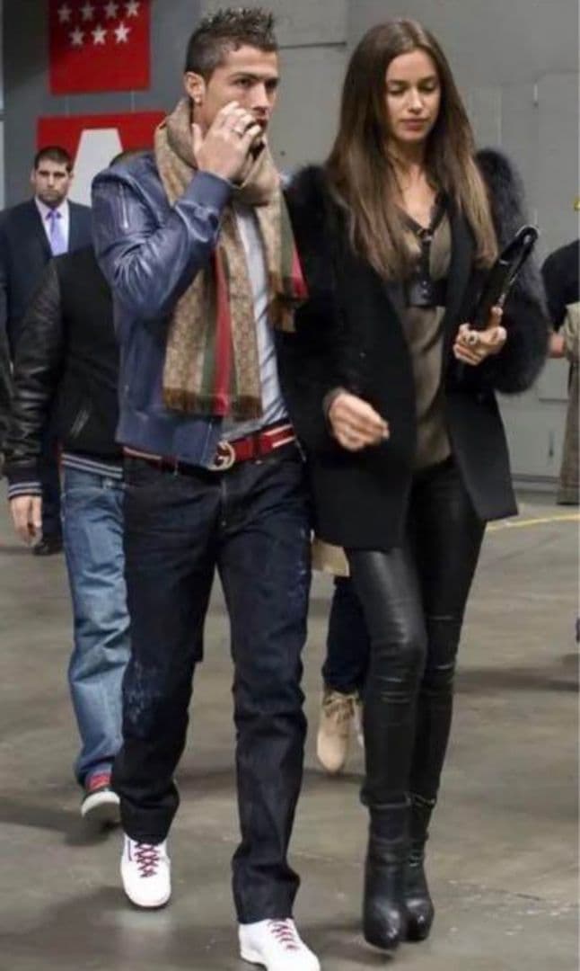 ❤美品箱付き❤GUCCI マフラー ストール ショール スカーフ Cロナウド愛用