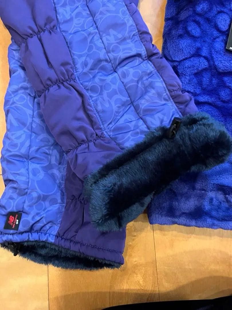 新品New Balance ダウン冬スカートとレッグウォーマーセット - メルカリ