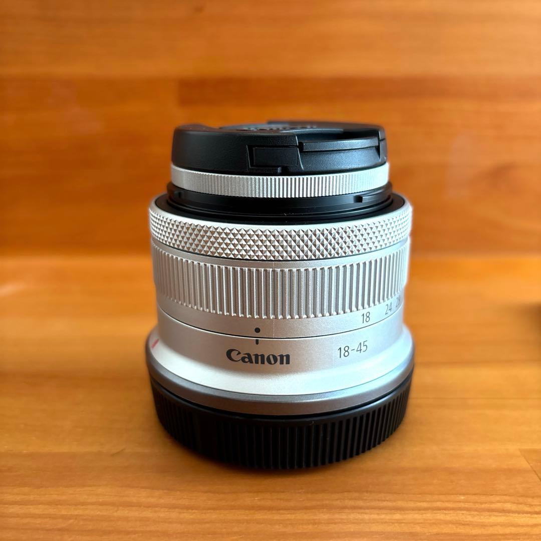 Canon RF-S18-45mm F4.5-6.3 IS STM シルバー