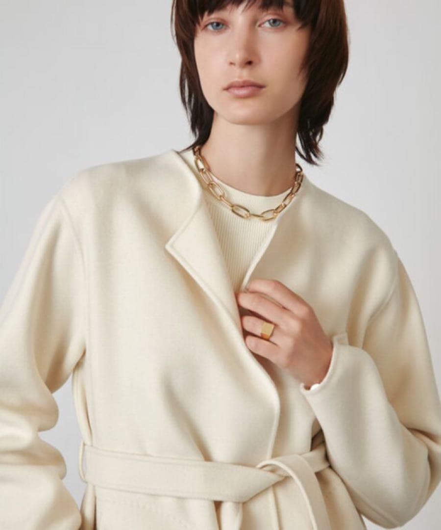 ♡美品♡　ベイジ　SAREショートコート　リバージャケット　ベルト付　定価6.4