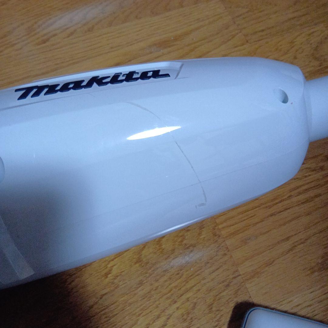 マキタ　コードレス掃除機　CL107 紙パック式　おまけ紙パック替と　収納立掛