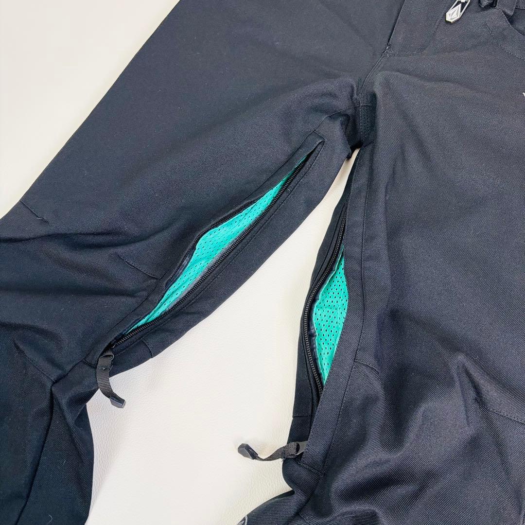 2515【極美品】ボルコム スノボウェア 上下セット ジャケット パンツ