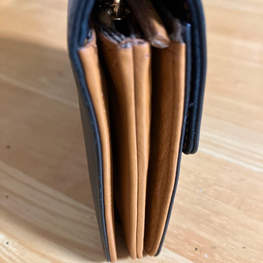 FENDI 長財布　FFロゴ　エンボスロゴ