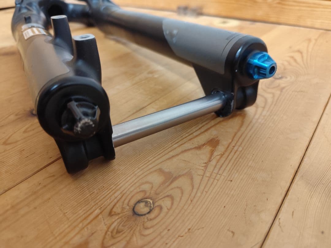 Manitou サーカスプロ　サスペンションフォーク