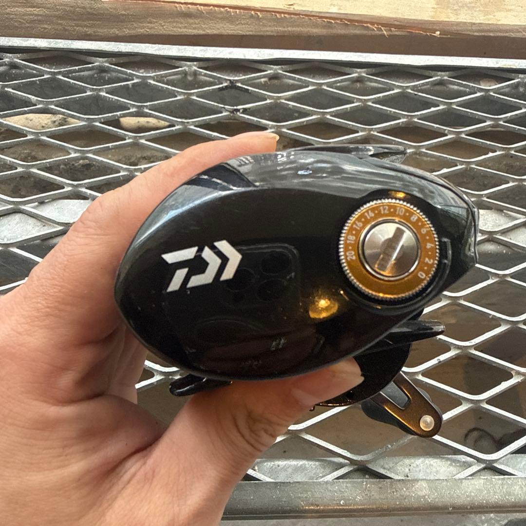 ダイワ タトゥーラ HD 150HL-TW 中古（擦れ傷あり）