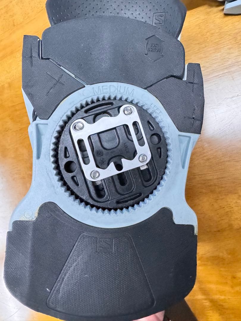 Salomon スノーボード ビンディング Medium