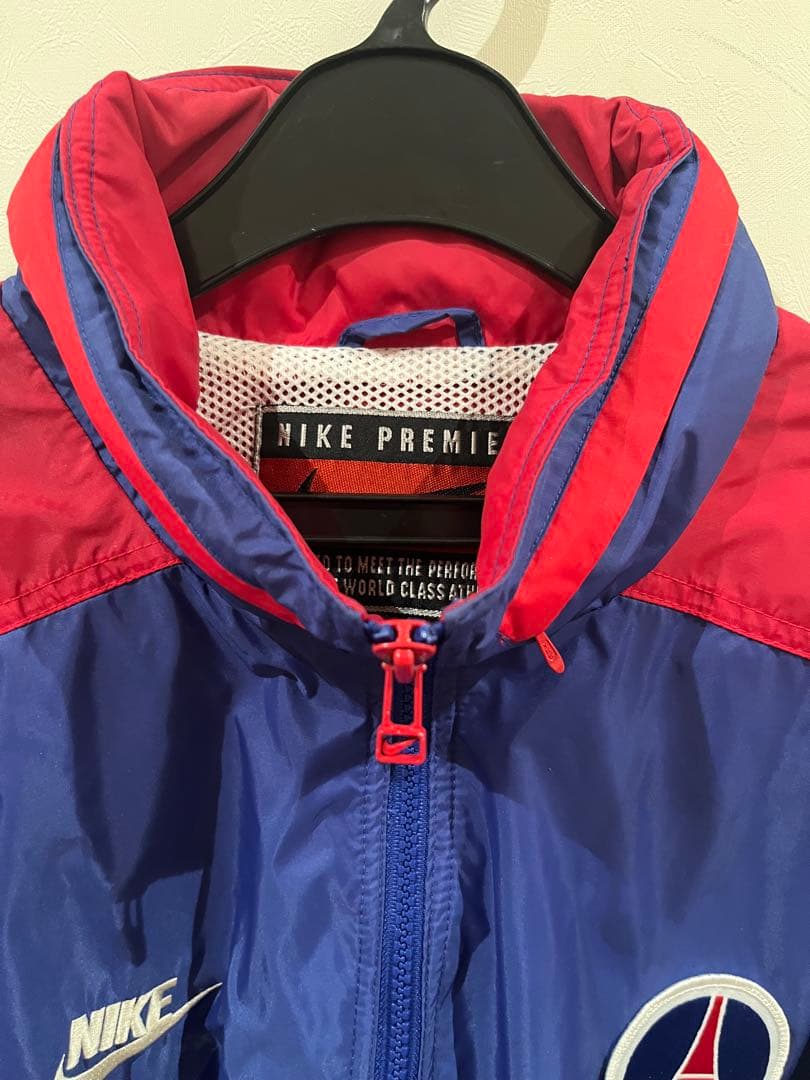サッカー　NIKE 90sPSG パリサンジェルマン　ユニフォーム　ジャケット