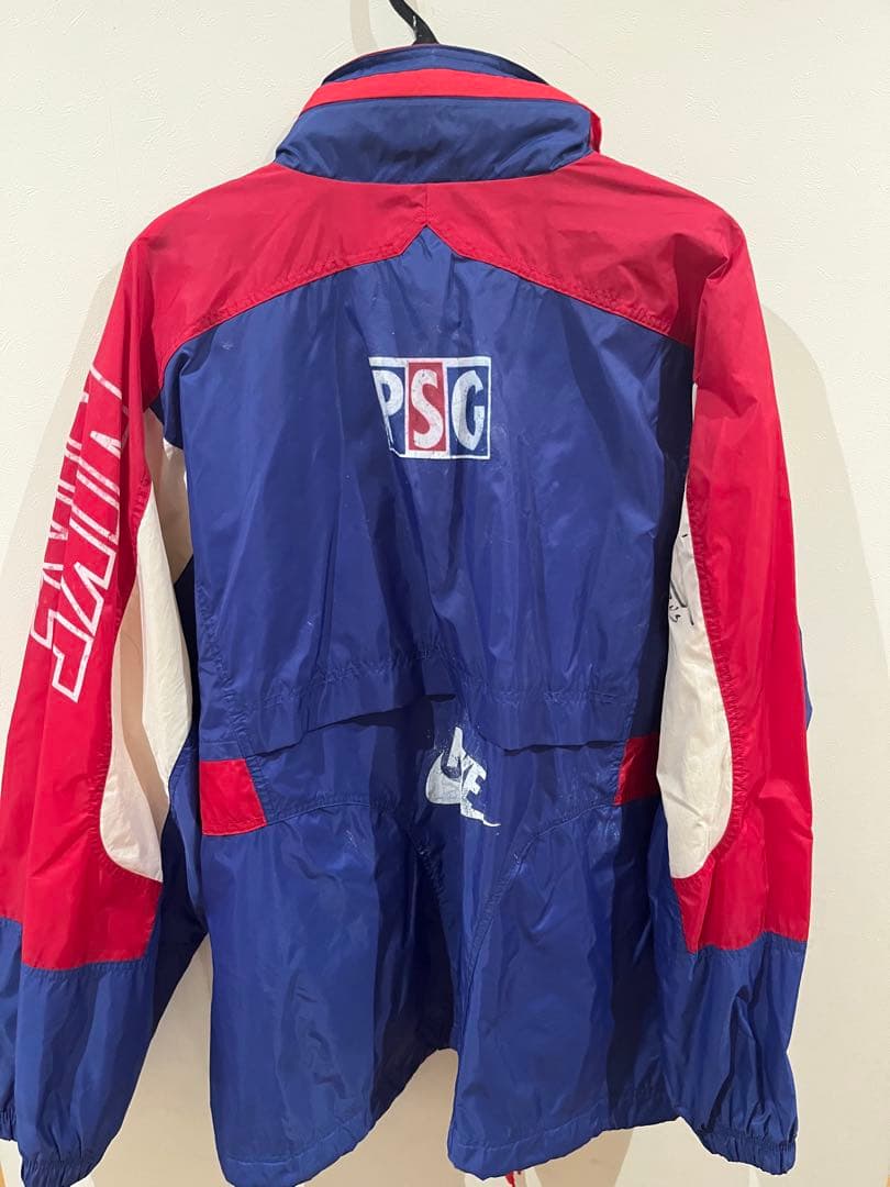サッカー　NIKE 90sPSG パリサンジェルマン　ユニフォーム　ジャケット