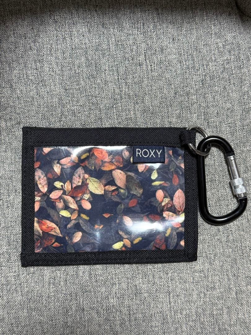 スノーボードウェア ジャケット（ROXY）パンツ(MARVEL)セットおまけつき