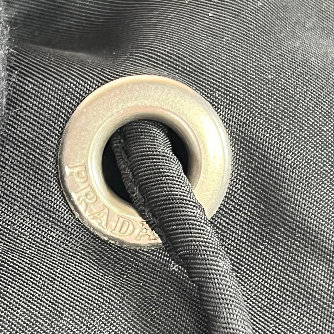 極美品 プラダ リュック 巾着 三角ロゴプレート ナイロン レザー ブラック