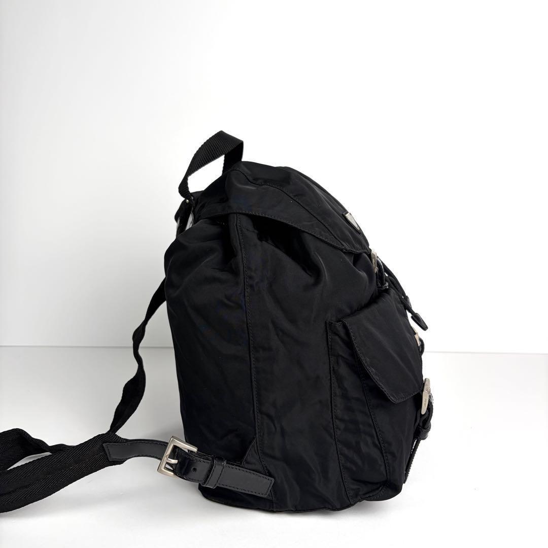 極美品 プラダ リュック 巾着 三角ロゴプレート ナイロン レザー ブラック
