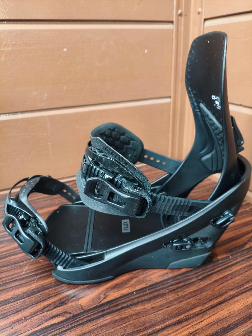 FLUX ビンディング ブラック　cv