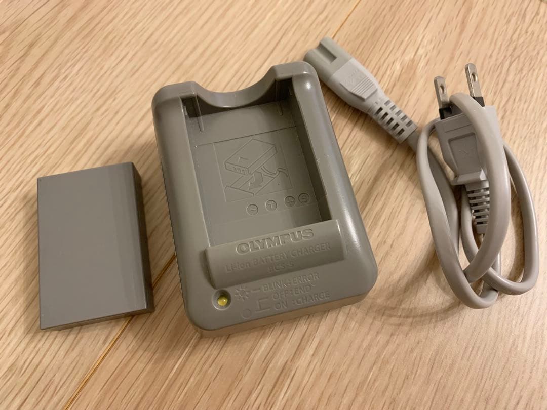 OLYMPUS PEN Lite E-PL7 EZダブルズームキット ホワイト