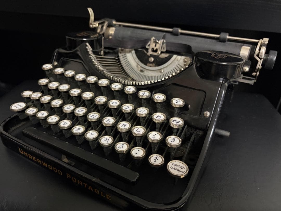 ヴァイオレット・エヴァーガーデン　タイプライター　UNDERWOOD