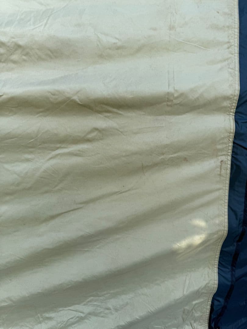 ホールアース　ハーフアースクーヘン(トンネル型ツールームテント)