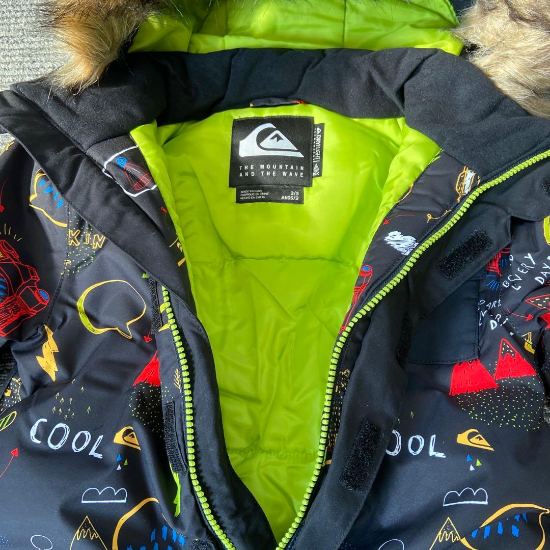 新品・未使用⭐️クイックシルバー　キッズ　スノボウェア　スキーウェア 100cm