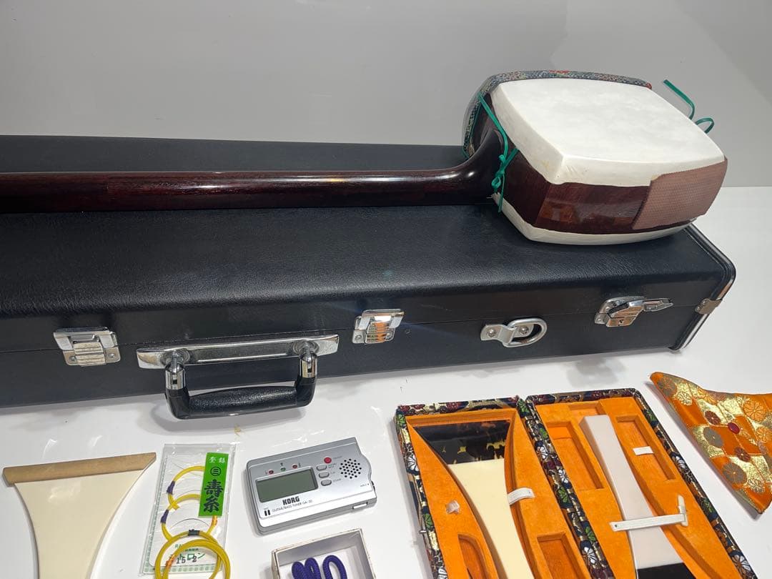 三味線本体 ケース付き 中古品
