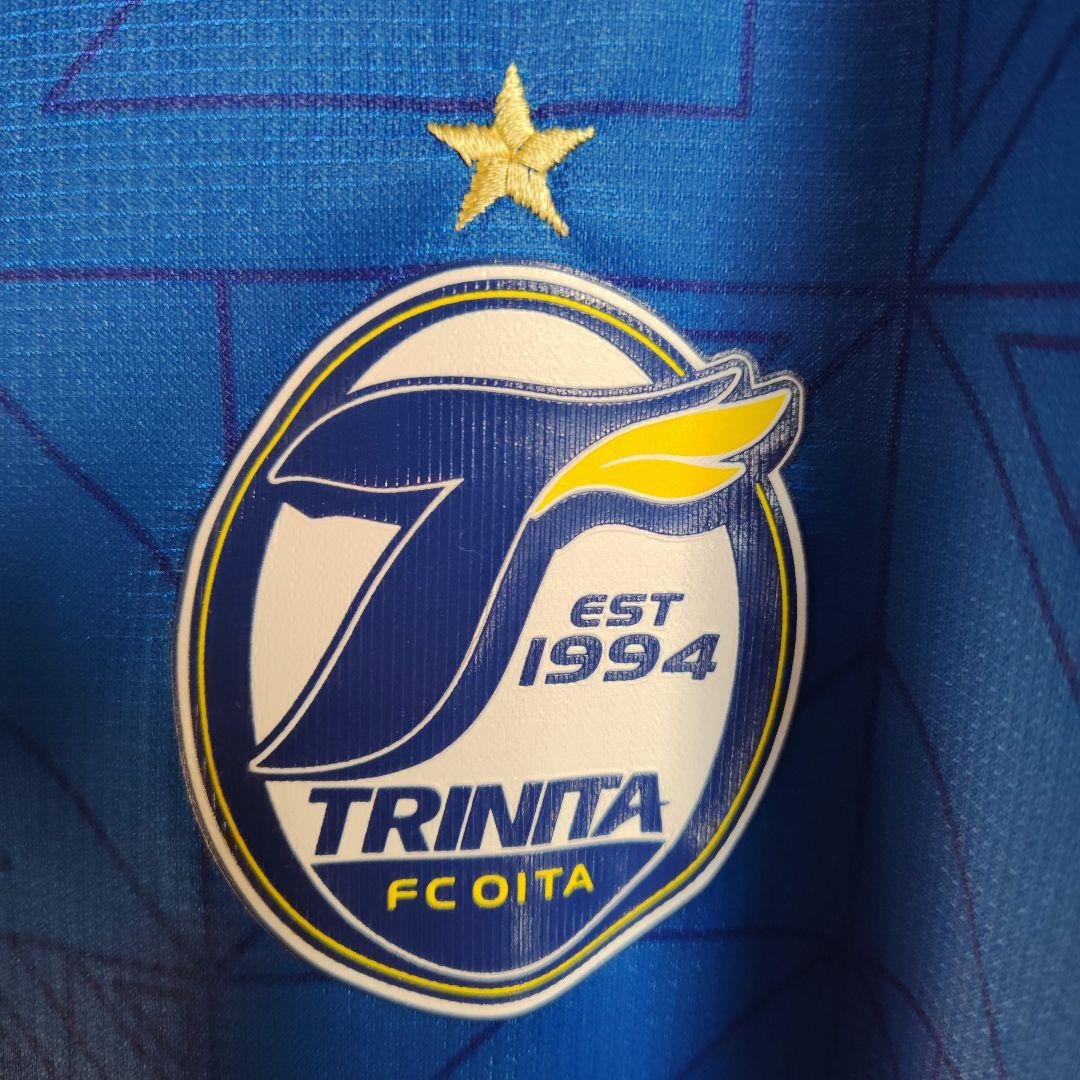1月30日まで出品 大分トリニータ　ユニフォーム　L　美品