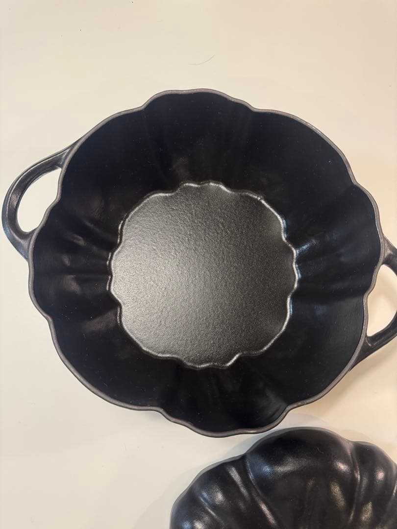 STAUB かぼちゃ型 鋳鉄鍋 黒