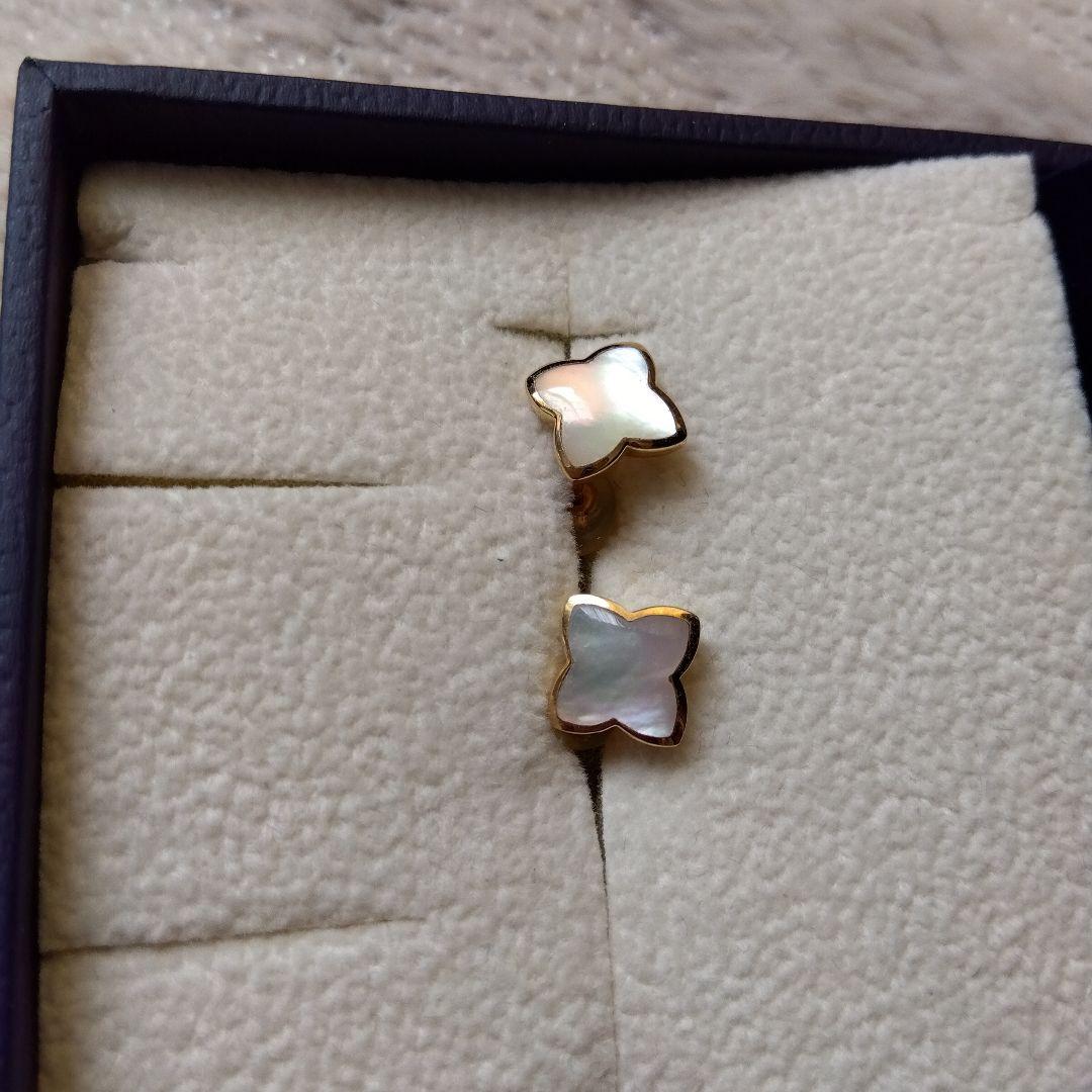 ヴァンドーム青山白蝶貝K18ピアス - メルカリ