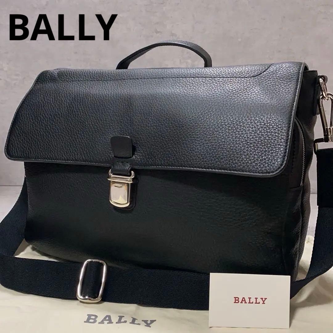 極美品✨BALLY バリー メッセンジャーバッグ 斜め掛け 大容量 A4収納 黒