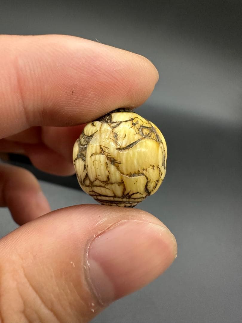 緒締　玉4点 玉　おじめ　根付　提げ物　骨董古美術