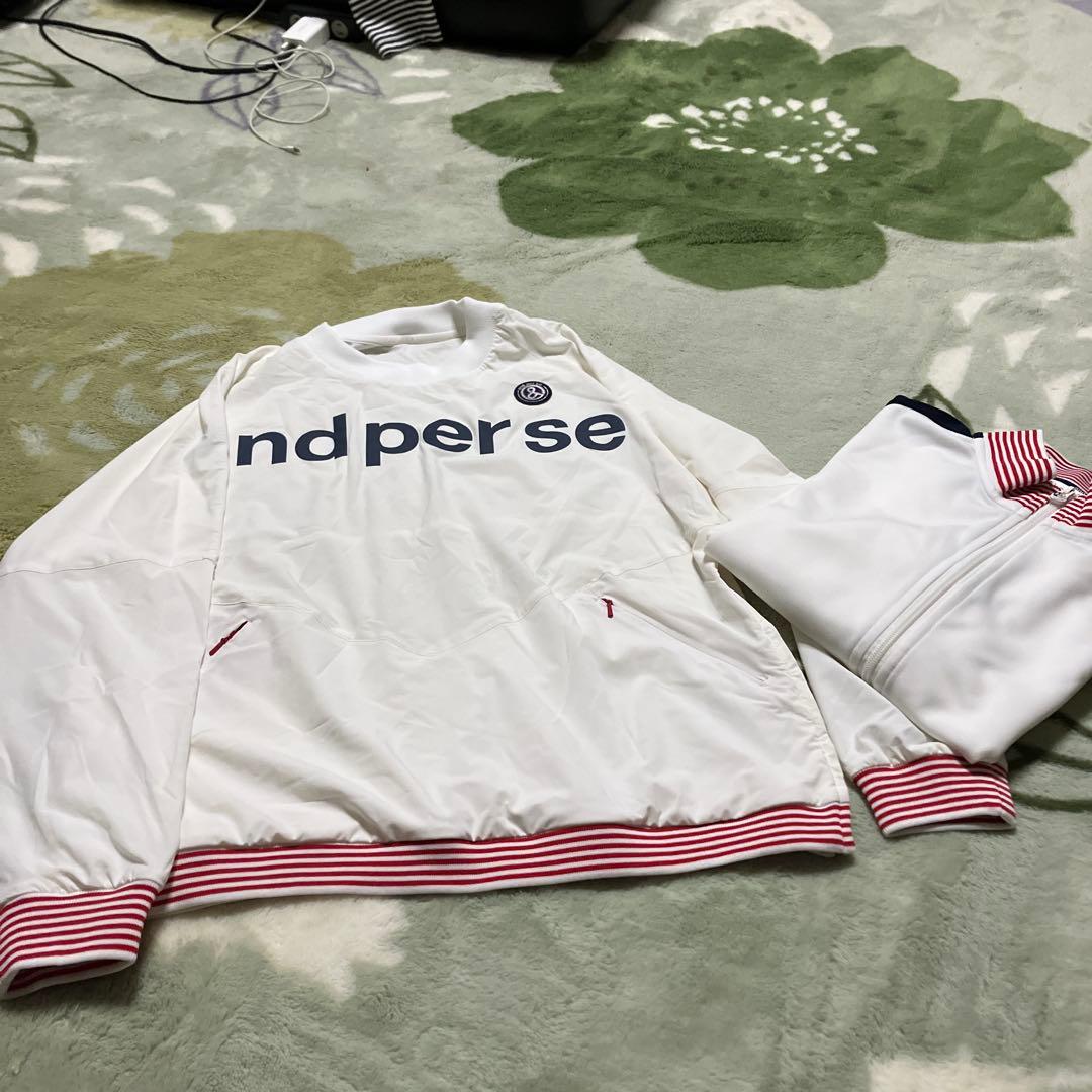 and per se 未使用品 ホワイト ジップアップトレーナーとブルゾン