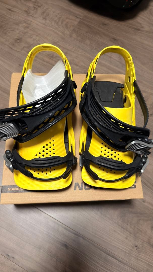 SALOMON HOLOGRAM 23-24モデルビンディング