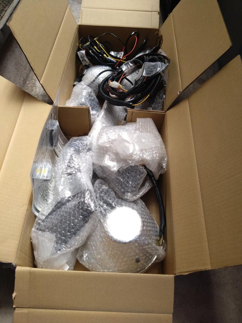 ジャオス製ランクル120プラド専用ランプステー、他