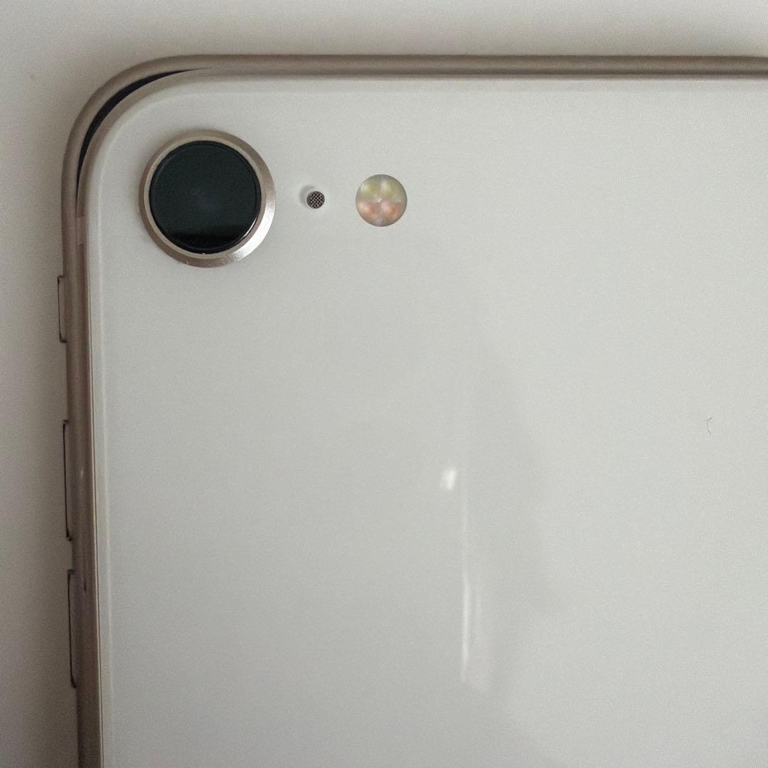 iPhone SE 第3世代 64GB Starlight