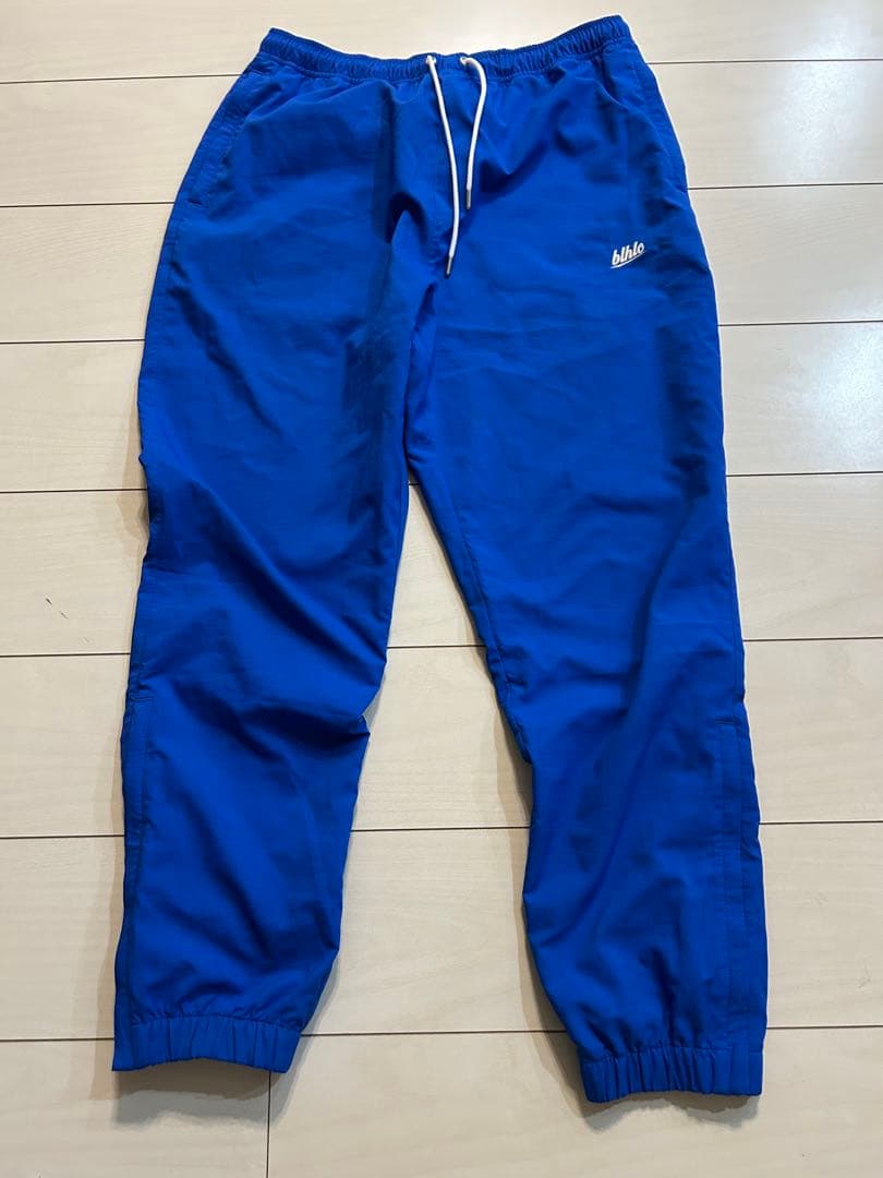 ballaholic anywhere上下セットアップ 青色美品Lサイズ