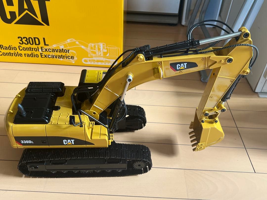 京商５６６２１ 1/20 油圧ショベル CAT330D L 動作確認済み