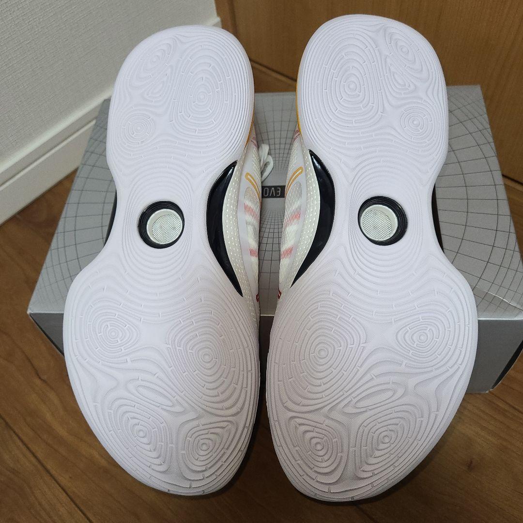 【最終】LI-NING yushuai evolution 28.5cm 未使用