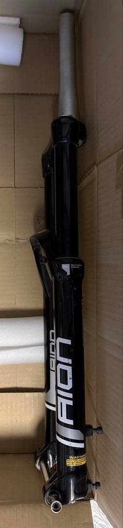 エンデューロ、トレイル向き34ミリサス/ サンツアー　アイオン ノンブースト