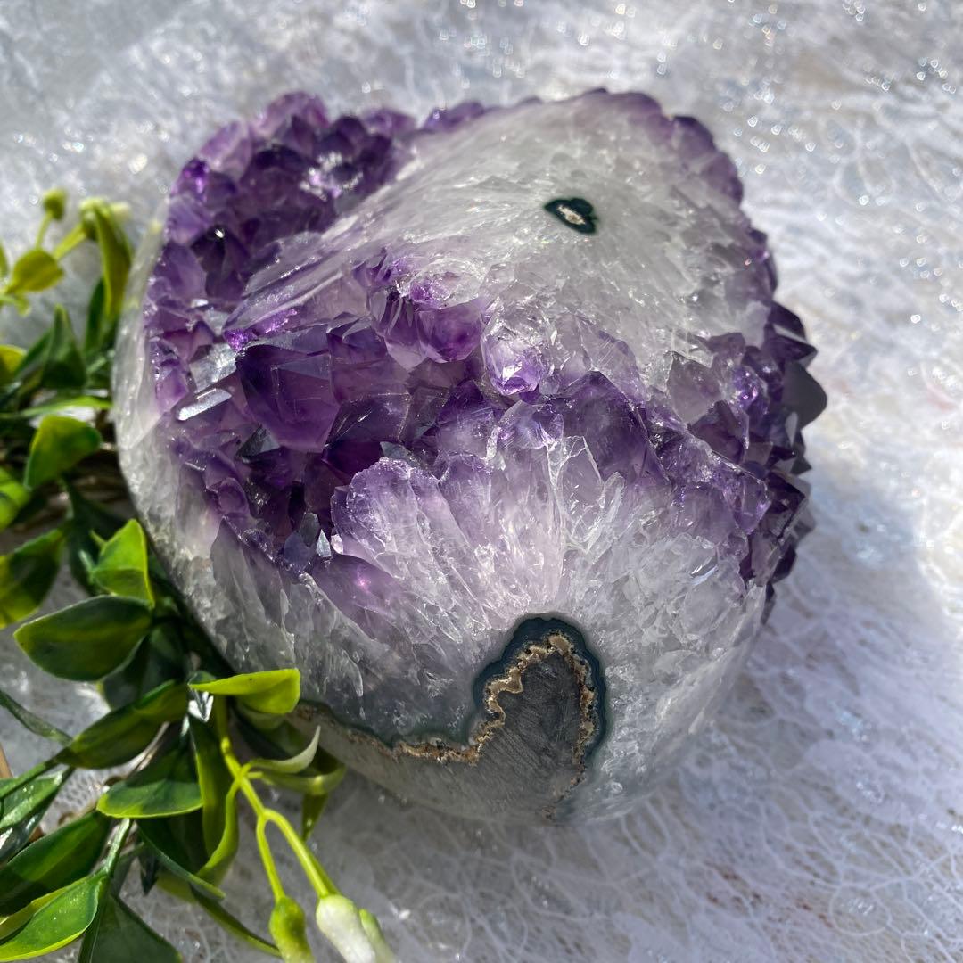 特価‼️希少価値！虹つき⭐︎可愛いお花が付いている、アメジスト♪