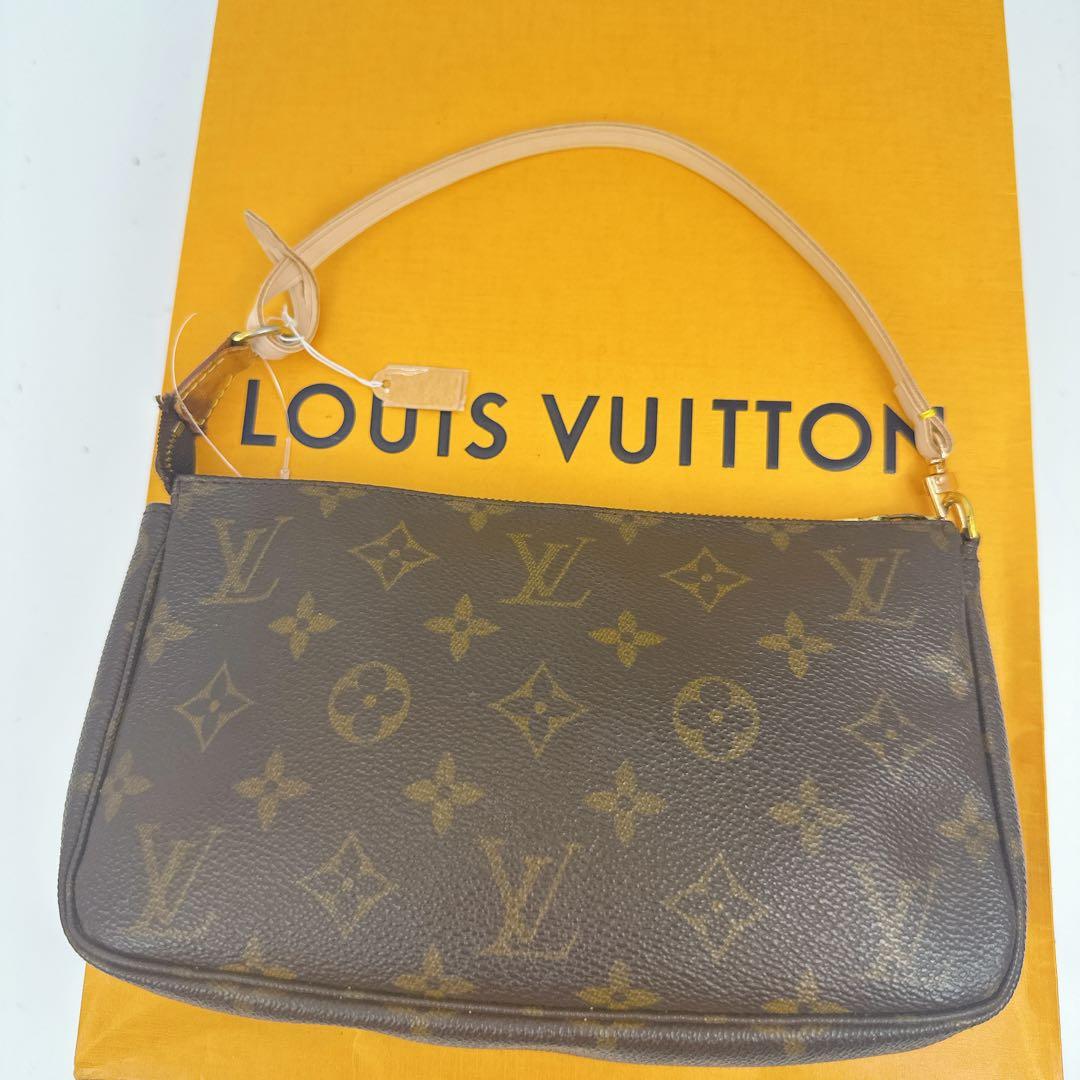 ルイヴィトン　モノグラム　ポシェットアクセソワール　VI0030