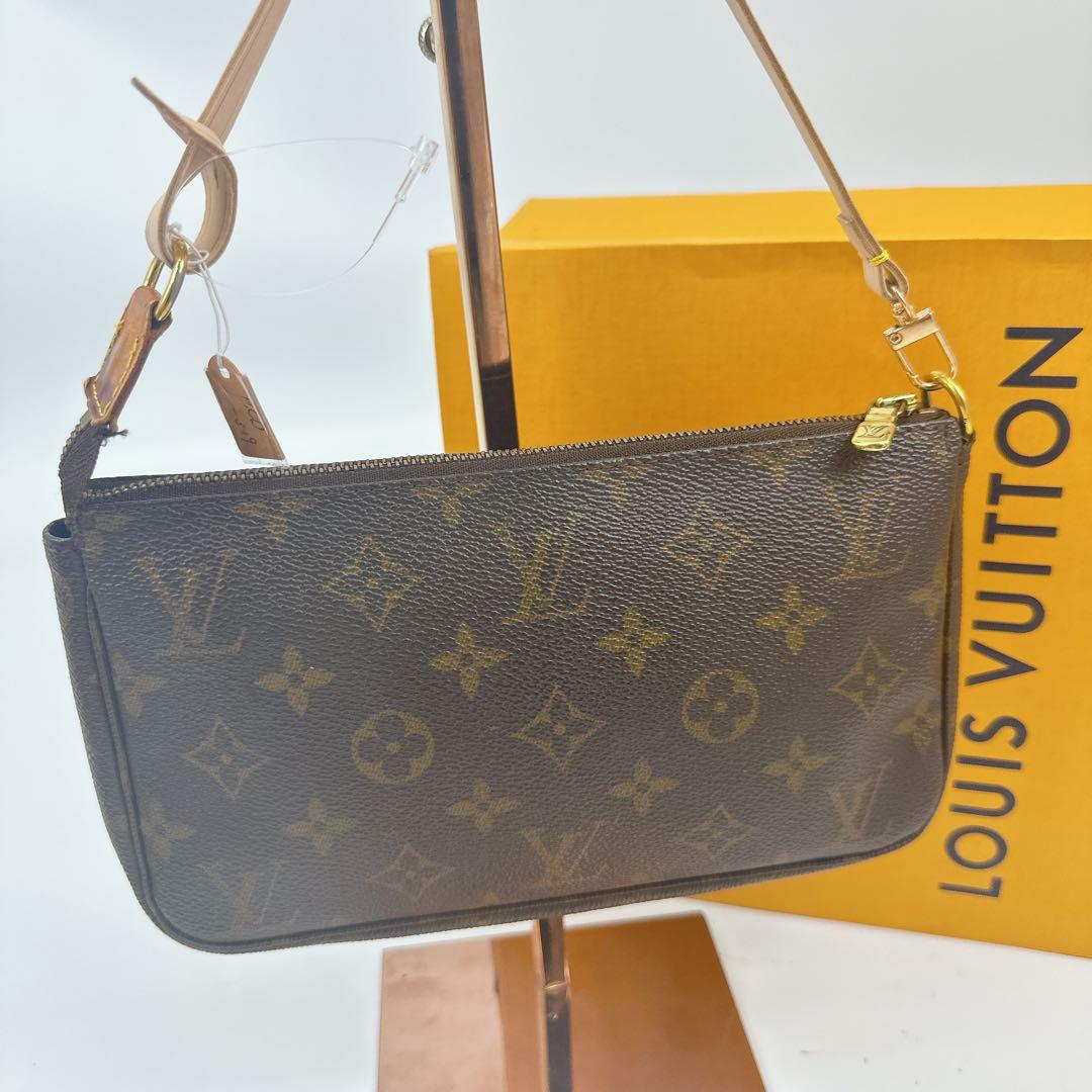 ルイヴィトン　モノグラム　ポシェットアクセソワール　VI0030
