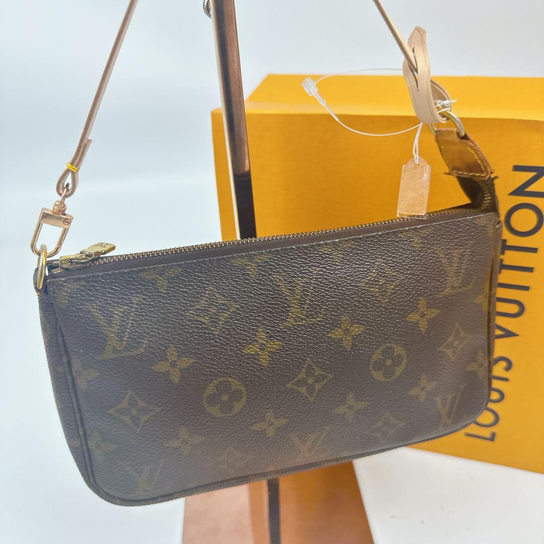 ルイヴィトン　モノグラム　ポシェットアクセソワール　VI0030
