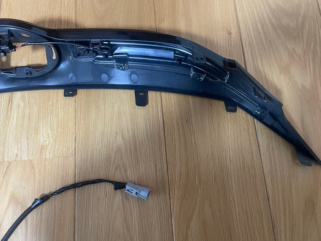 80ハリアー　モデリスタ　シグネチャーイルミグリル